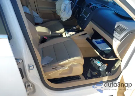 2009 Volkswagen Jetta Se/Sel из США, поврежденный, VIN 3VWRZ71K29M035944